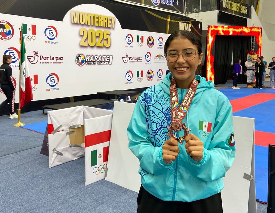 Destaca estudiante de la UAT en evento mundial de karate