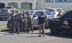 Redada migratoria en Texas deja al menos 40 detenidos