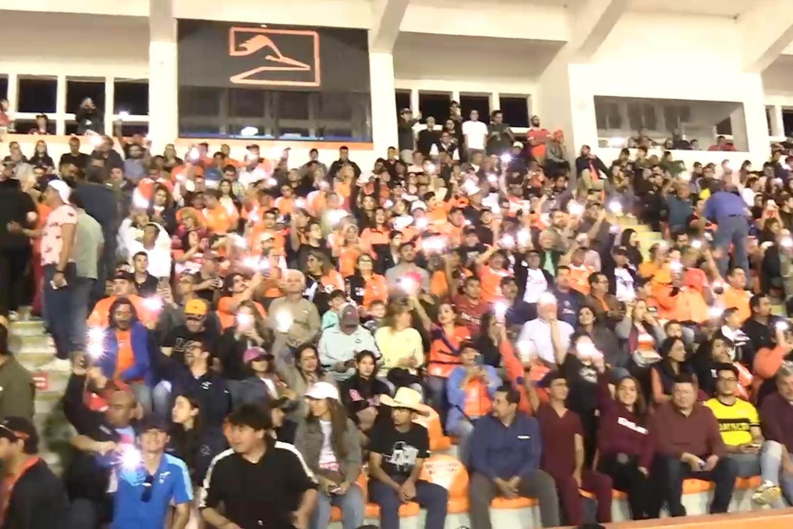 Afición del Corre Uat la mejor de México